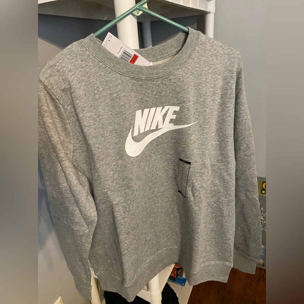 Gray Nike Sweatshirt